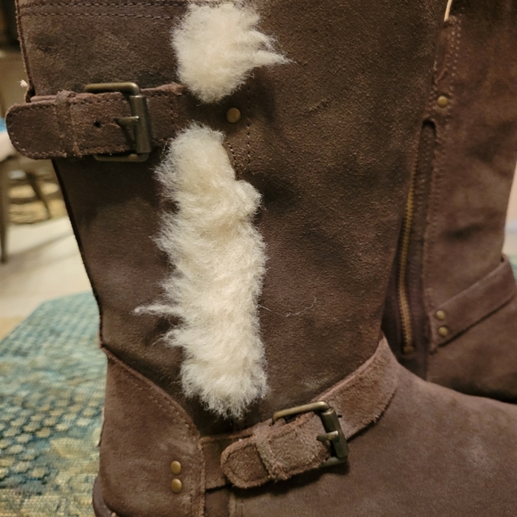 UGG Boots size 6, light brown, buckle - Picture 5 of 7